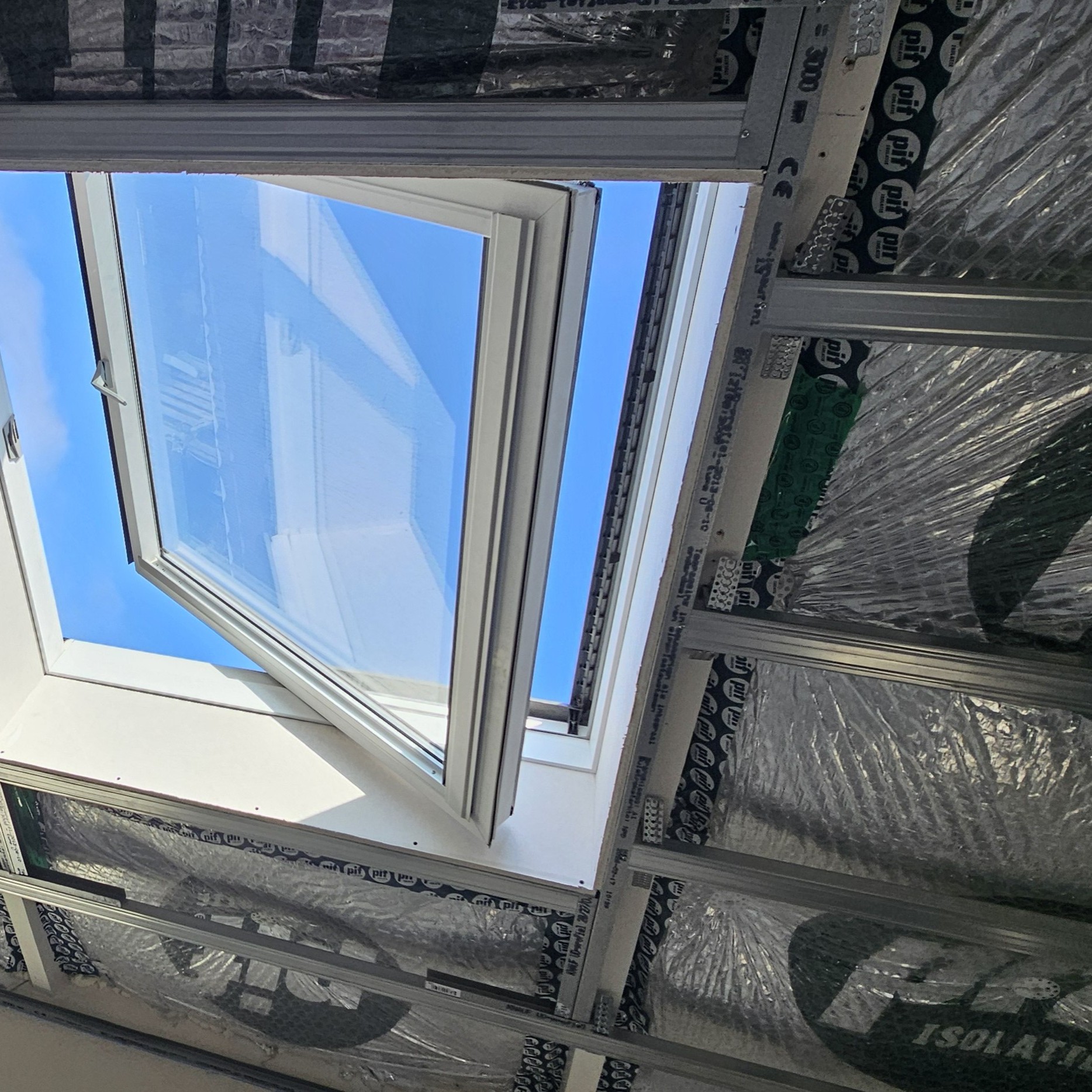 RENOVEX – Attic Renovation Finishing Works and Custom Storage Luxembourg